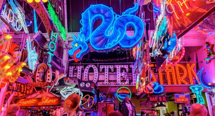 OPUMO Junkyard Banner 1